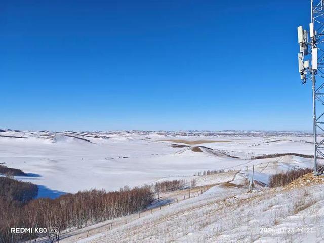 游览乌兰布统影视外景基地