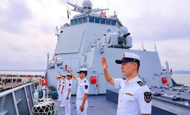 首次访华就不尊重我国？中国当场撤走仪仗队：摆正态度再来吧！