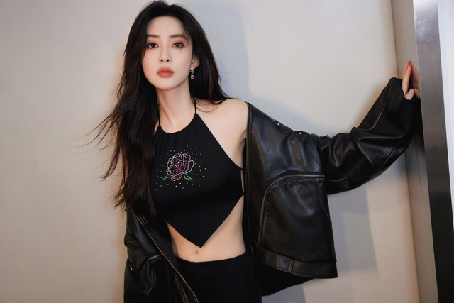 孟子义李昀锐秒辟谣恋情！成年人的清醒：事业先于暧昧？