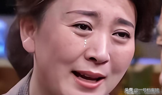 麻烦大了！被官媒点名后	，闫学晶再传噩耗，这一次赵本山都受牵连