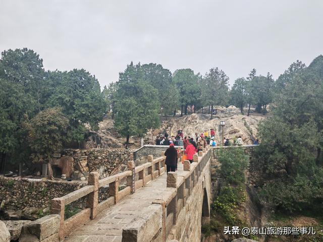 泰安：泰山脚下有一个“神仙地段”，不足1平方公里，竟有9个景观