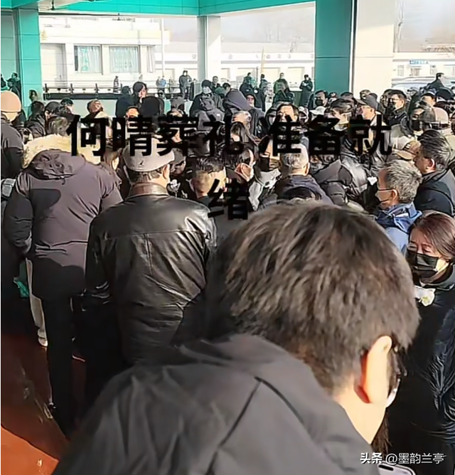 演都不演了！何晴葬礼结束不到24小时，恶心事情发生，还不止一件