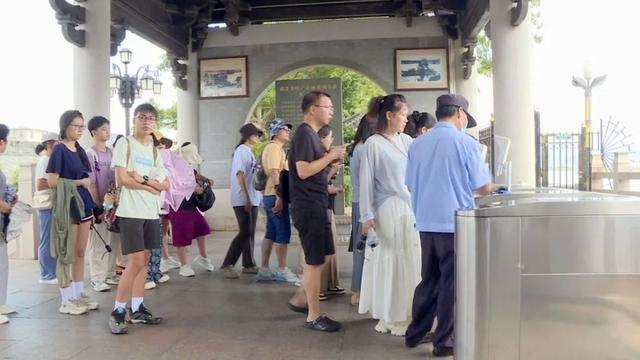 暑假近尾声 潮州古城旅游热度不减