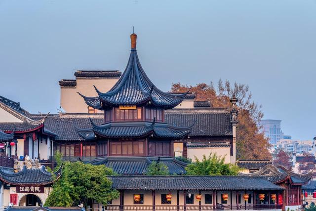 清明"黄金周"收官：出行半径超800公里，数据背后藏着什么信号