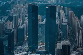 Deepseek预测昆明，贵阳，南宁，太原4个城市未来20年发展情况。图片