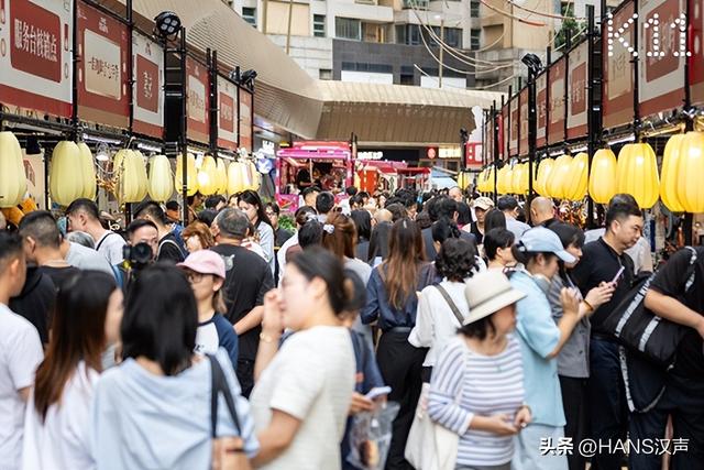 武汉K11港风市集收官，攀岩大赛接棒重塑城市活力