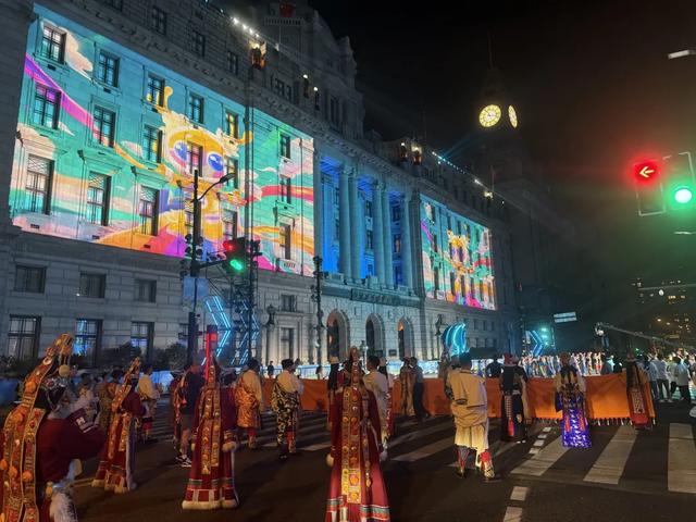 剧透来了！上海旅游节大巡游正在彩排中，小布带你抢先看→