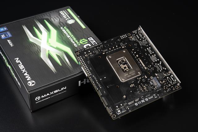 英特尔酷睿Ultra5 230F+铭瑄挑战者H810ITX+乔思伯NV10装机分享！