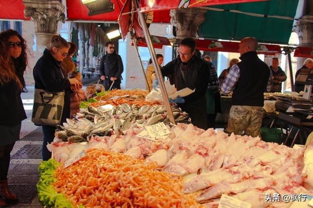 十年两刷意大利，南意根本不在乎米其林，他们只在乎番茄够不够酸