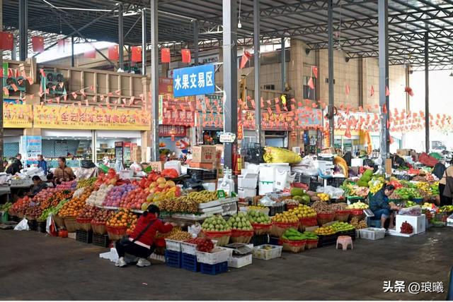 打卡元江，你会遇到三个版本的“热带”