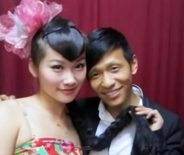 “牡丹花下死，做鬼也风流”，现在，风流成性的宋小宝谁也救不了