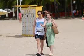 俄罗斯中产，为何突然挤爆三亚？海南网友：我被俄罗斯人包围了图片