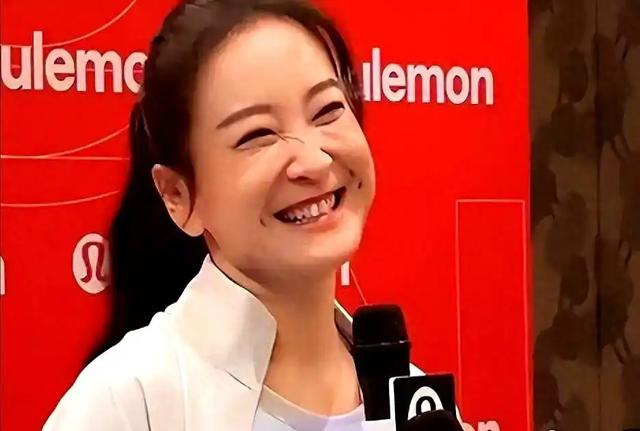 消失春晚3年，退综艺解散公司，手握88亿票房的贾玲，如今太意外