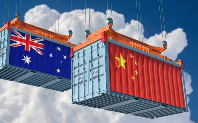 全面反华？卡尼正式通知中国：加征25％关税，中企必须卷铺盖走人
