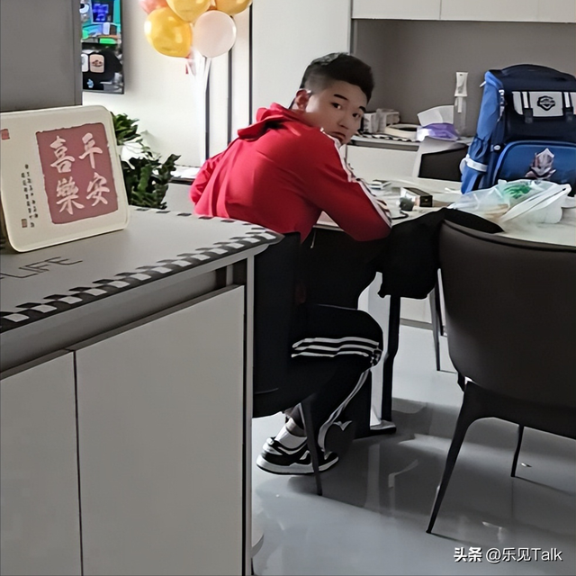 四川俩男童去世后续！哥哥7岁弟弟5岁，开学才7天，妈妈自曝死因