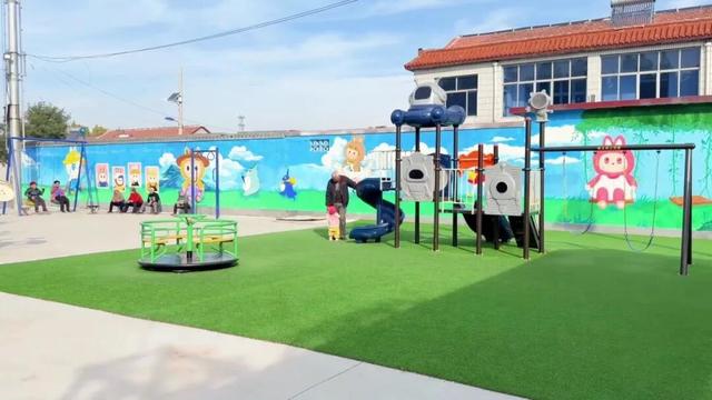 淄博墙绘打卡地+1！拍照根本停不下来！