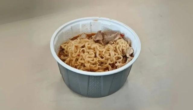 铅超标30倍！这些廉价塑料是“隐形毒王”，很多人天天手里拿着！