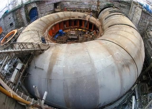 修建三峡工程，日本故意提供4000吨劣质钢材，中国海关如何应对？