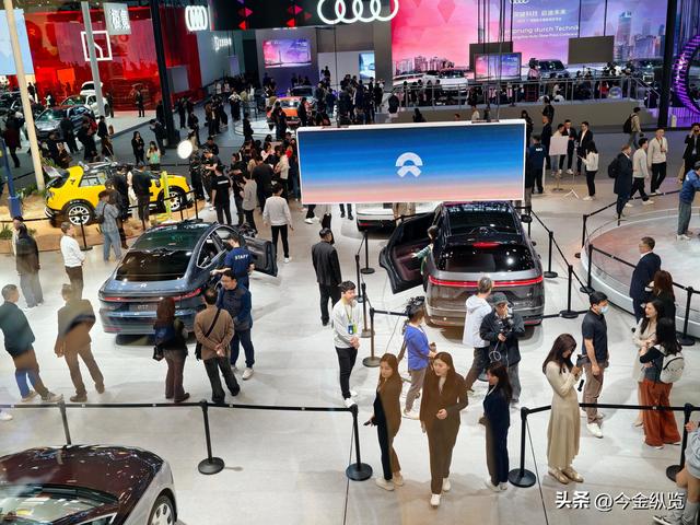 别再喊“烧钱货”！新势力绝地反击，三巨头亮出王牌改写行业格局