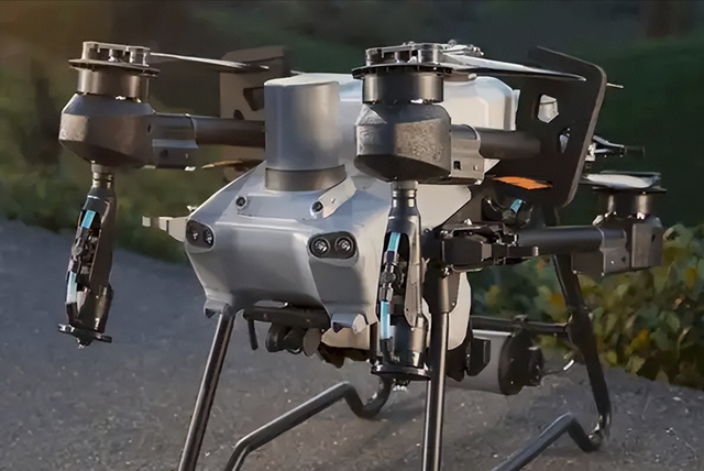 特朗普又制裁，中方下最后通牒：撤销无人机禁令，否则后果自负！