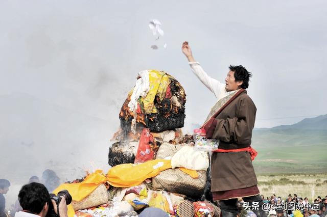 “圣境甘南·心灵之旅”夏河县文旅招商推介暨颁奖典礼在兰州举行