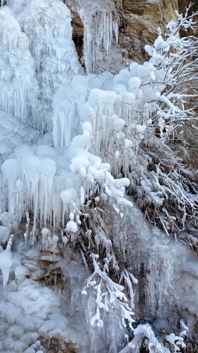 陇南，在冰瀑与雪野之间。