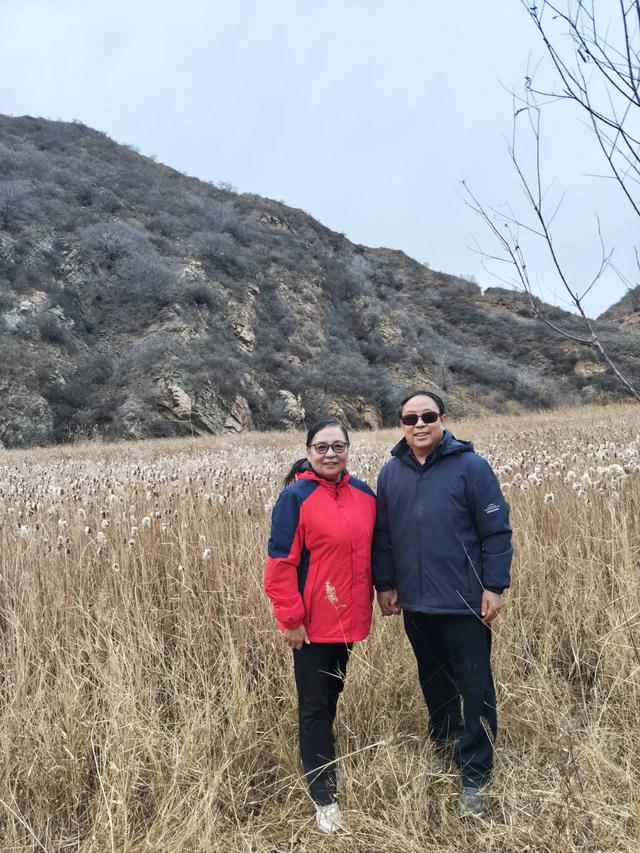 宣化瓦窑头水库芦苇成片,水天一色值得观看