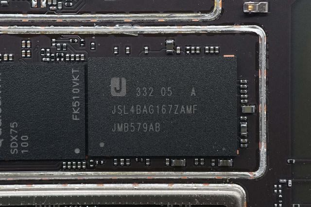 高达1999元售价是怎样的用料做过水准？中兴U60 Pro 5G随身WiFi拆解