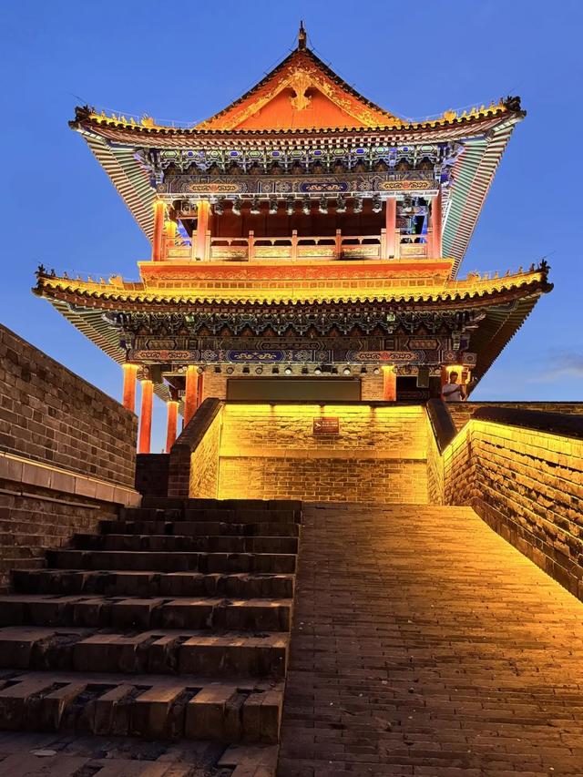 山东，有一座2000年前的一线城市，去青州古城赶一场槐花雨