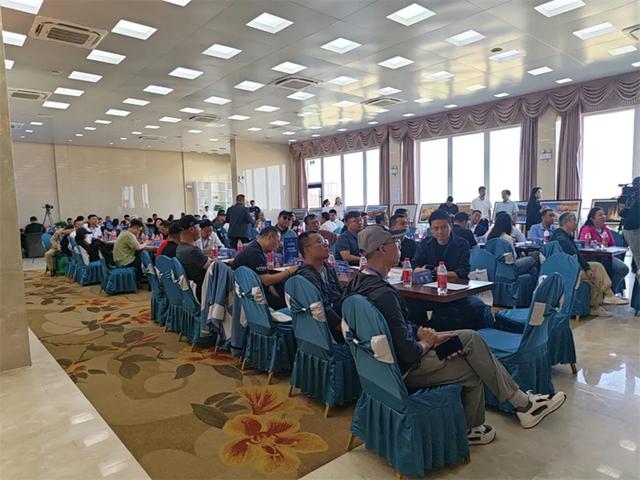 自驾露营“趣”阿拉善，国内百余家主流媒体共同聚焦这场顶流盛会