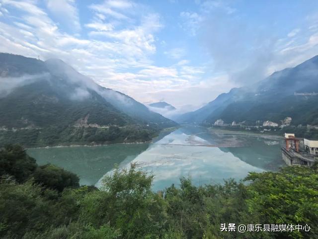 天凉好个秋，不如去甘肃的古镇里走一走