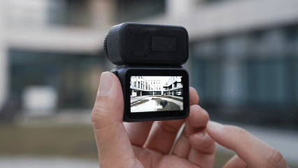 大疆出了款一千多的拇指相机，跟友商玩起了贴身肉搏？