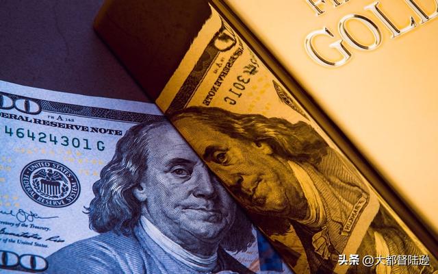 黄金暴涨背后	，是时候上车还是小心为妙？涨到什么时候该跑路？