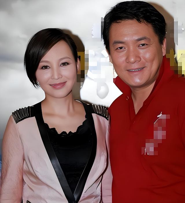 她19岁与导演私奔，在地下室裸婚连生3胎，今被丈夫用7部剧捧红