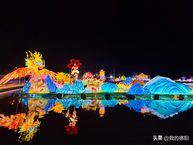 德阳灯会联袂西昌火把节 古蜀光影盛宴点亮凉山夜