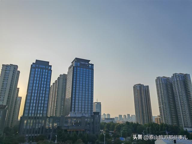 泰安：一个新开业商业综合体，30家首店+山水园林景观，有人说不