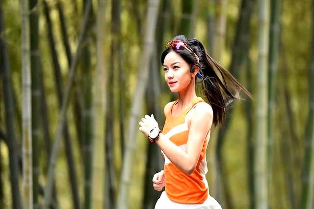 跑步别硬扛！这4个信号一出现，赶紧歇着吧！