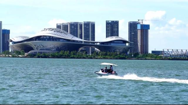 只要7元！一路打卡湛江地标！沉浸式体验→