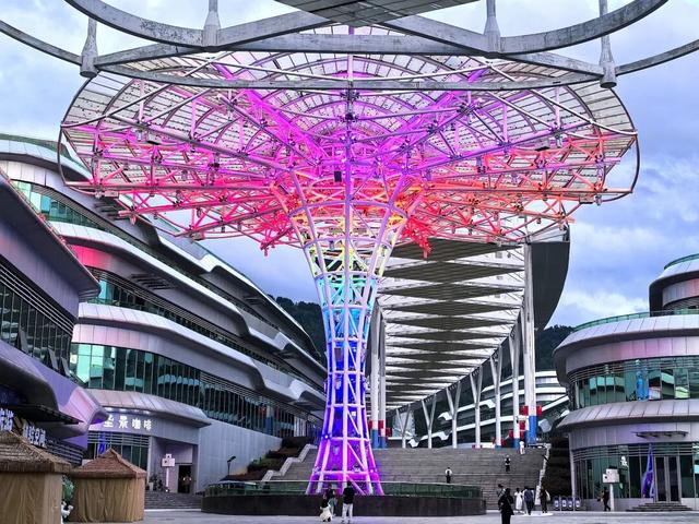 中国天眼景区“硬核”升级 打造沉浸式游览目的地