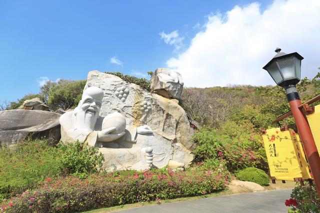 三亚大小洞天，隐藏着洞天福地和山海奇观，成为海南必去的打卡地