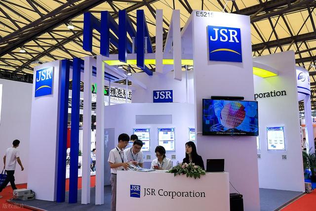 报复来了，高市准备出王牌：半导体制造关键材料，中方别想进口了