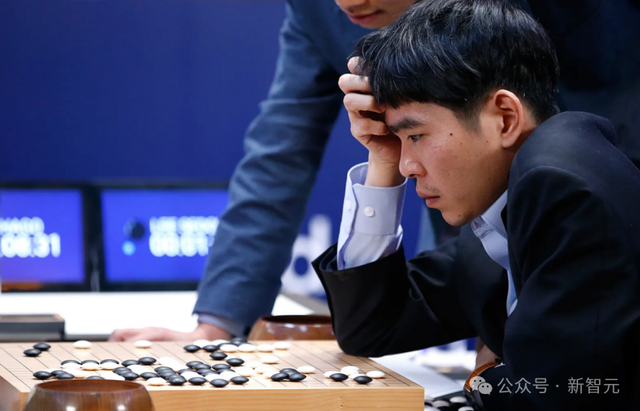 你的下一个「爱豆」不一定是真人，也可以是AI豆