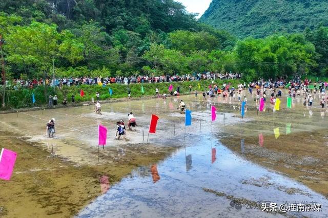 人人人人!连南这场狂欢盛宴嗨翻天🤩多图直击火爆现场丨跟着《瑶族舞曲》去旅行