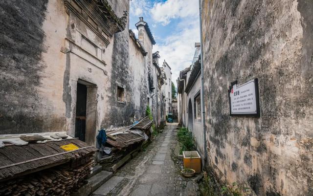 藏在宏村身后的水墨秘境：卢村，与时光对坐的千年古村！