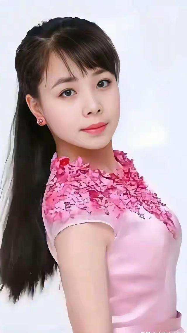 王二妮和王小妮，姐妹花：写真欣赏。