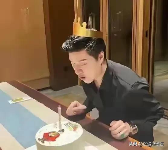 范丞丞爸爸73岁了，你敢说这是73岁， 我都不敢相信