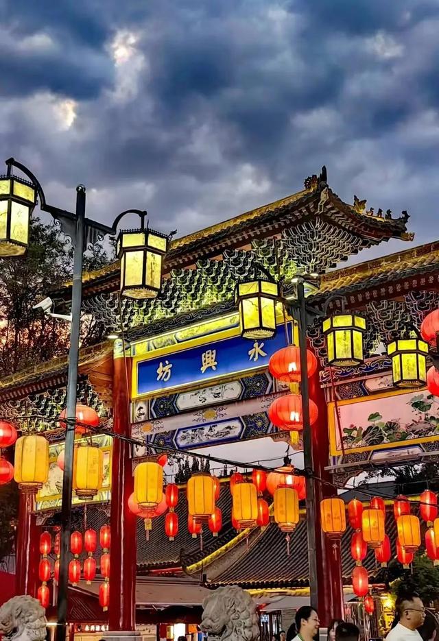 西安最成功的“仿古景点”，和回民街争第一，差评率几乎为零！