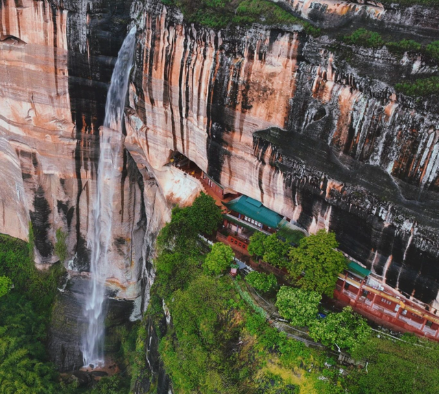 丹霞山秋冬攻略｜一场让手机内存爆掉的视觉暴击之旅，解锁四季皆宜的地质奇观新体验