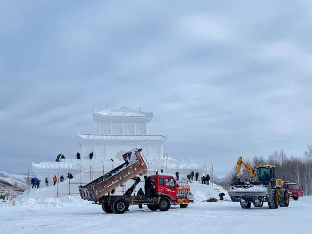赴雪之约，赴城之邀！牙克石凤凰山系列冰雪活动就绪 静候来客解锁“中国冰雪之都”新玩法