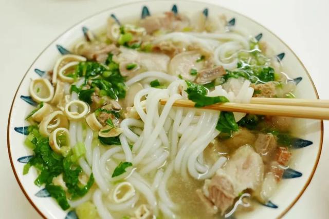 中国首个美食地标城市！300多种小吃，带上1TB的胃才能吃嗨